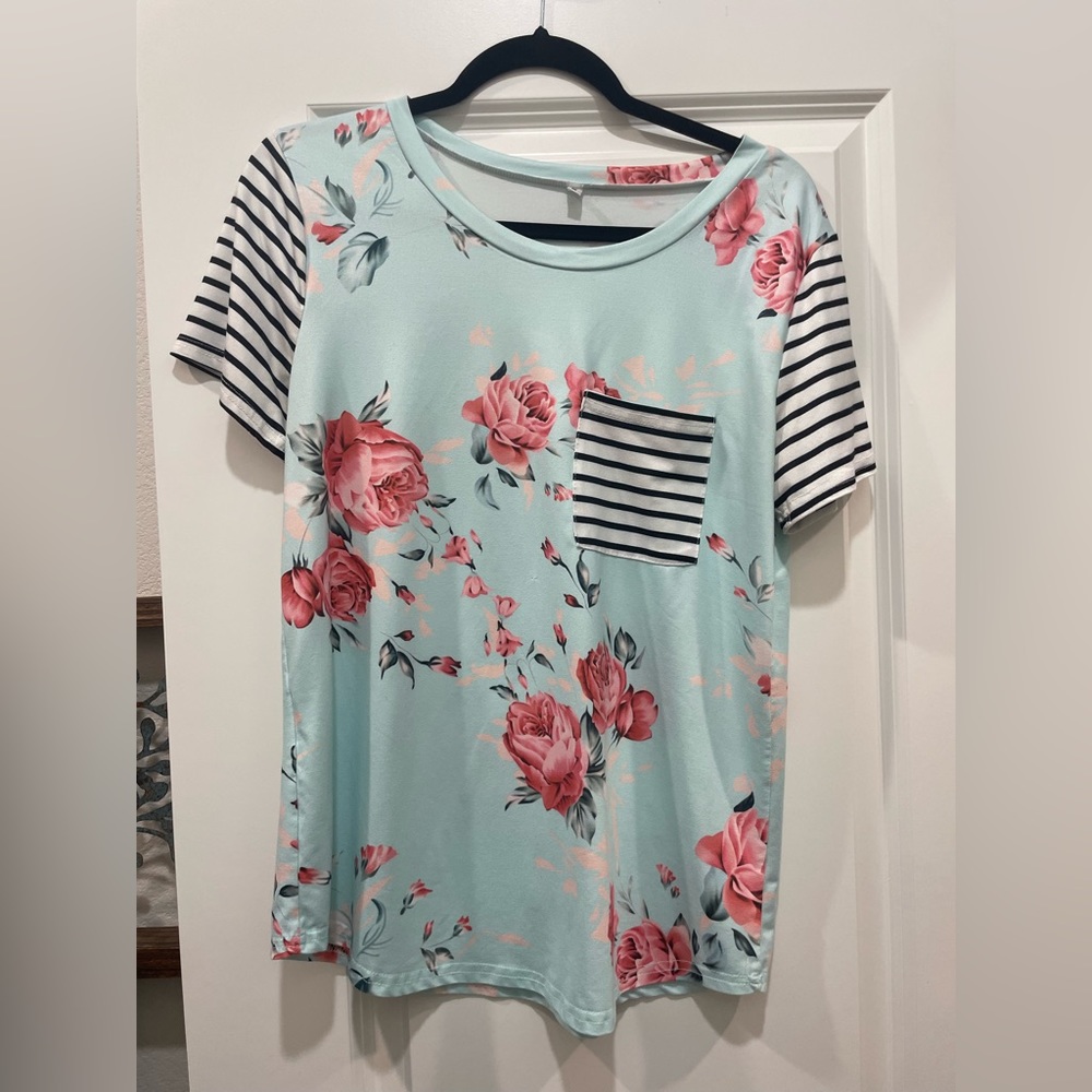 Floral Top from Stitch Fix - Size Medium